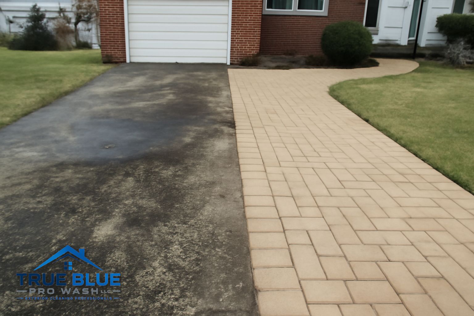 Before and after concrete driveway cleaning in Newark Delaware